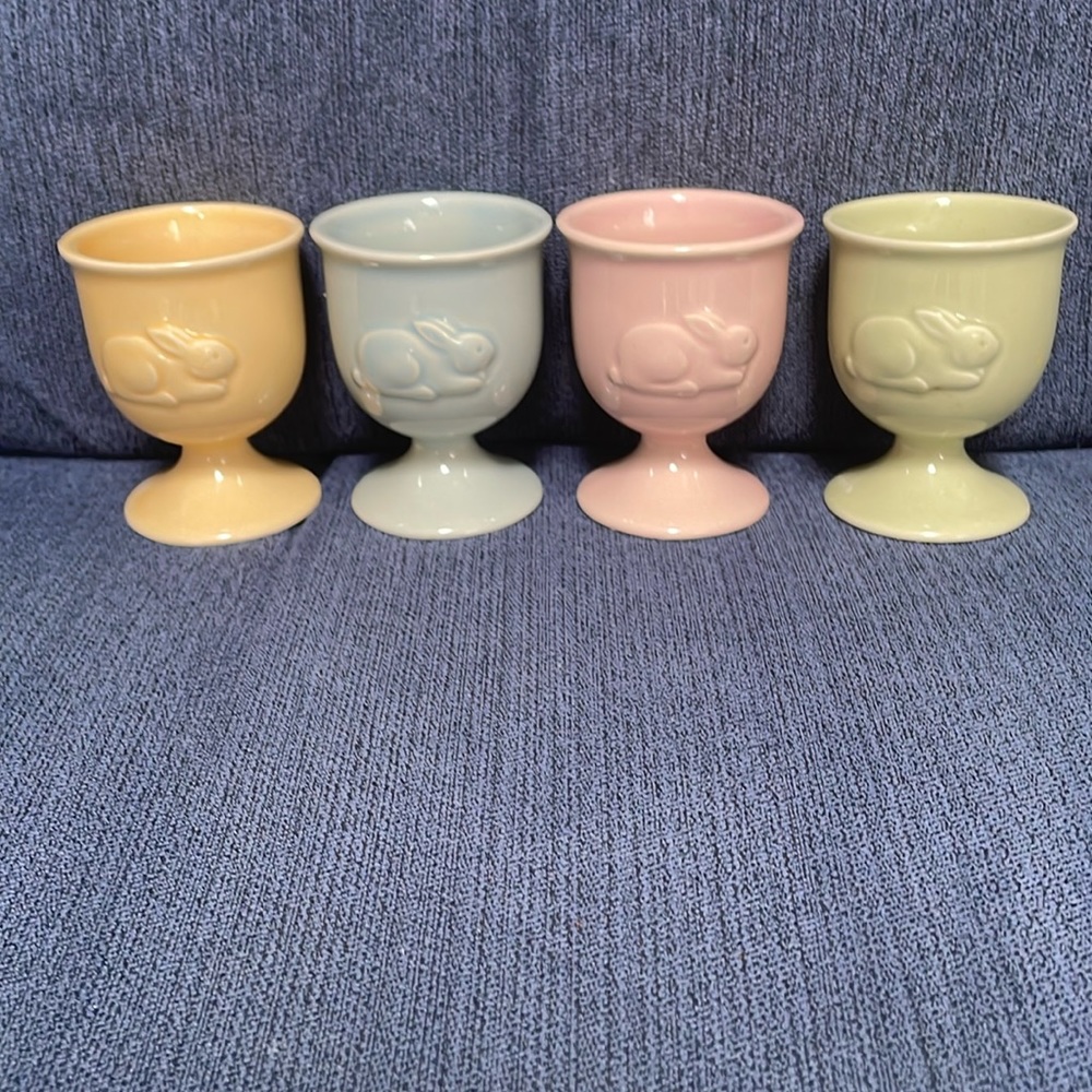 Vintage Hallmark Ceramic Decorative Egg Cup Holders. Set of 4 1990  No chips